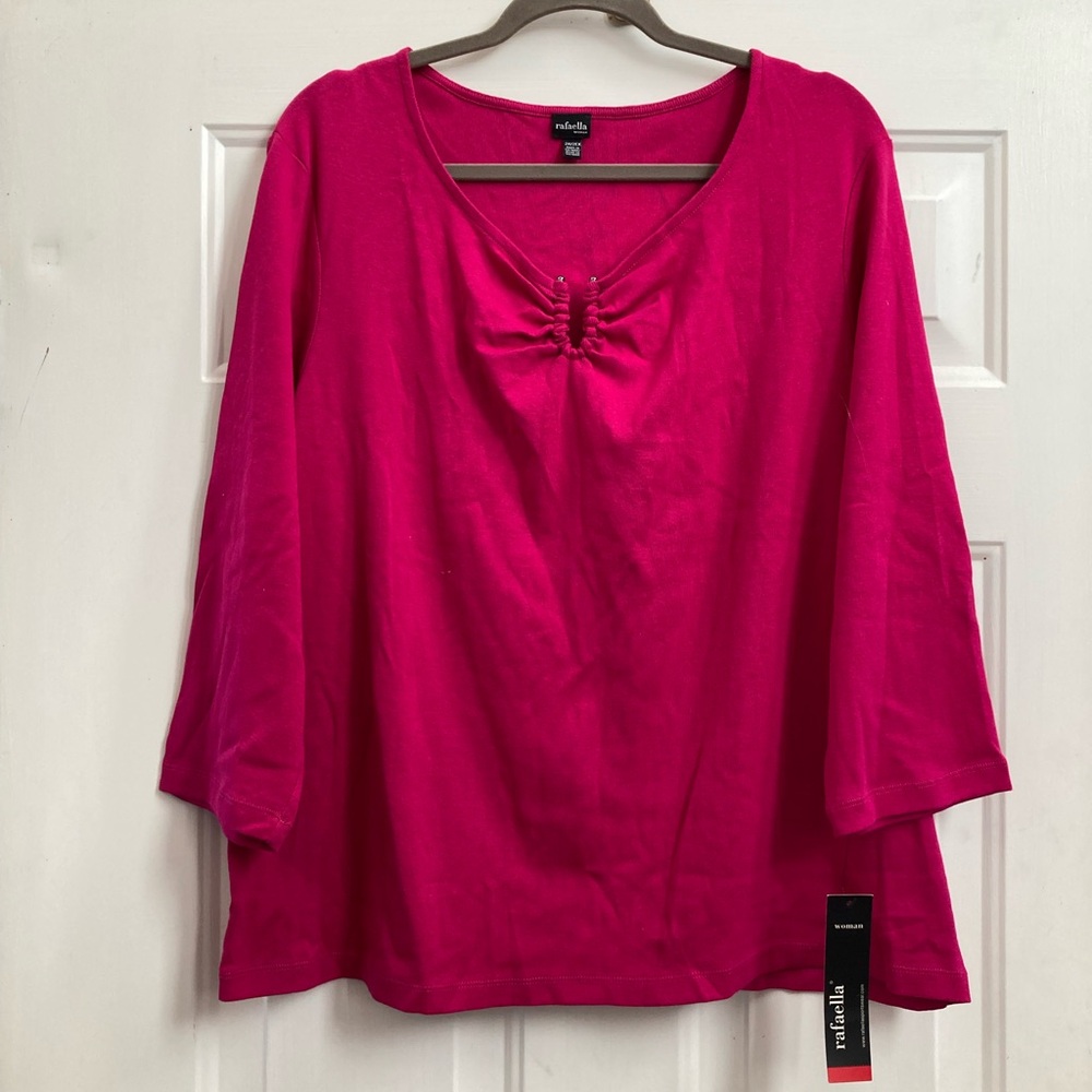 Rafaella Woman Plus Size Top
NWT
Size 2X